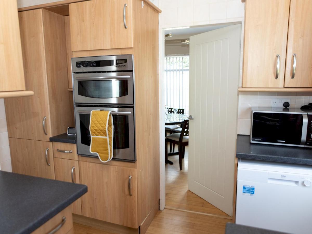 Pass The Keys Amazing 4 Bedroom Property- Hot Tub & Sea Views Scarborough Ngoại thất bức ảnh